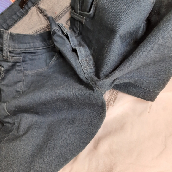 J. BRAND Super Skinny Serpentine Medium - Dark Wash Denim Women's Jeans, SZ 28 - Picture 6 of 16